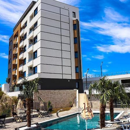 Eagles Apartments & Suites ウルツィニ エクステリア 写真