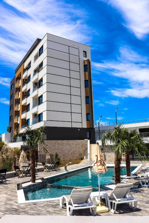 Eagles Apartments & Suites ウルツィニ エクステリア 写真