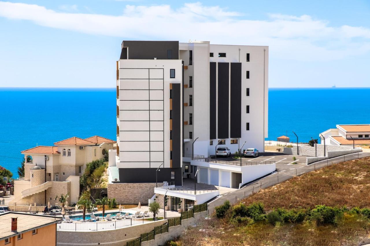 Eagles Apartments & Suites ウルツィニ エクステリア 写真